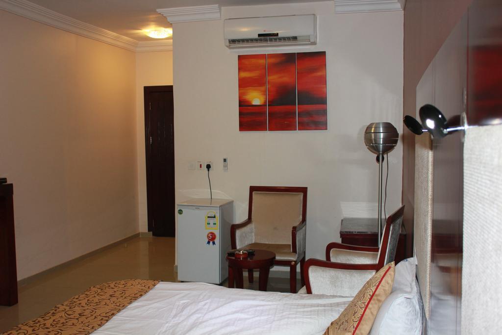 Nuzol Tala Hotel Khafji Exterior photo